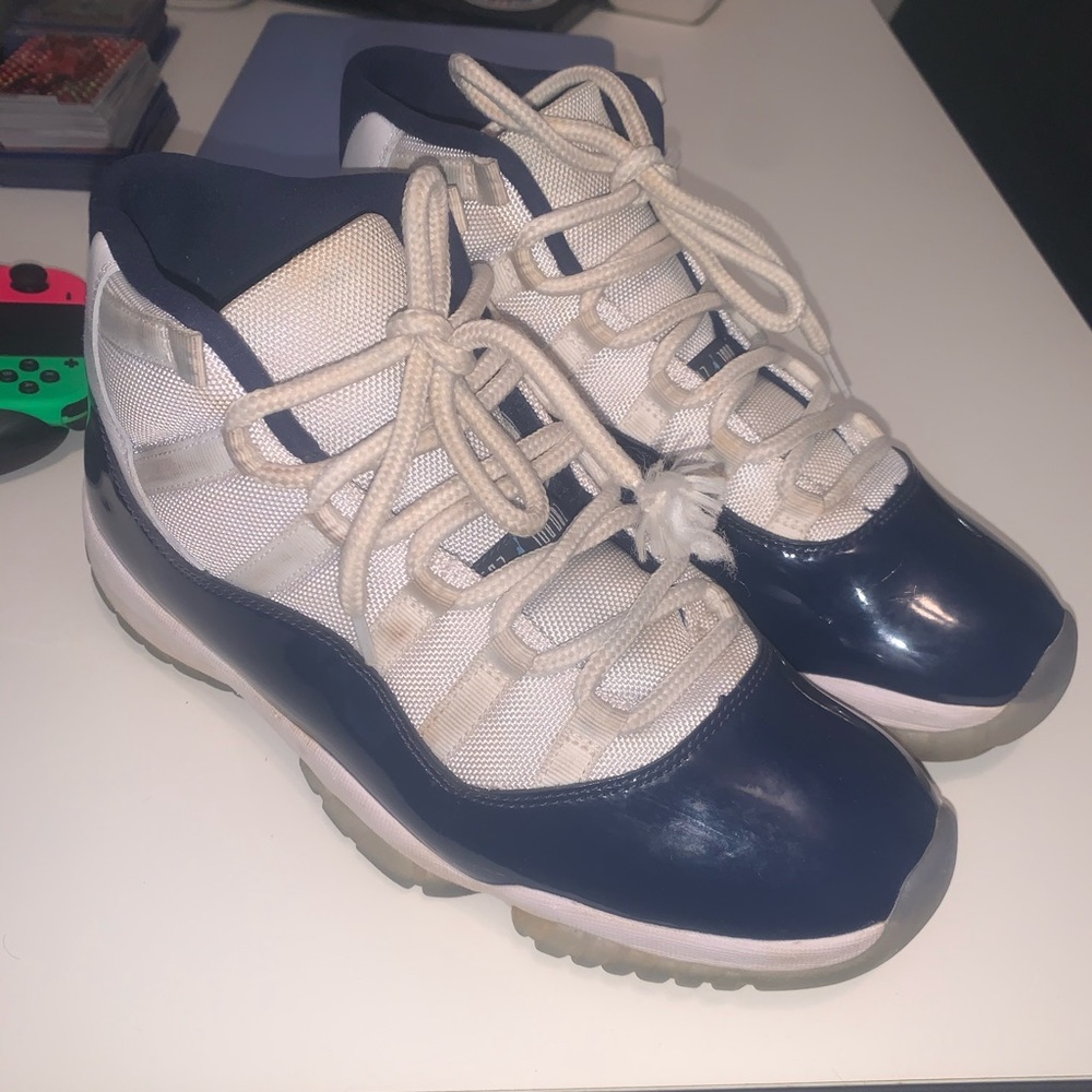 Air Jordan 11 Win like 82 size 10.5